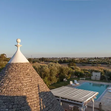 Trullo Bianco * Locorotondo